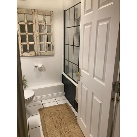 Διαμέρισμα 2 Bed Centre Penthouse With Cathedral Views *