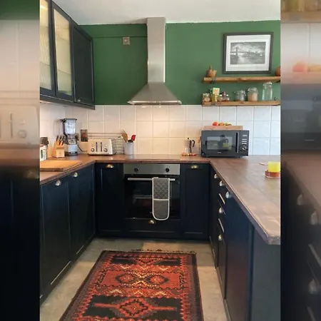 2 Bed Centre Penthouse With Cathedral Views Appartement Dublin