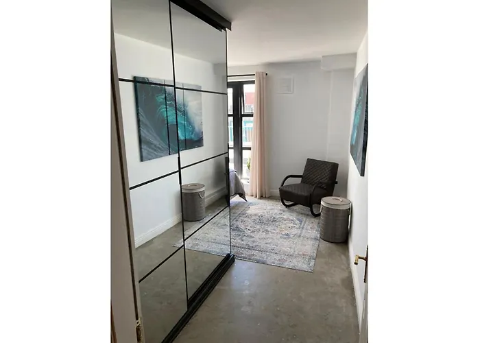 2 Bed Centre Penthouse With Cathedral Views