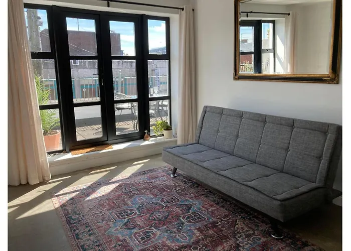 2 Bed Centre Penthouse With Cathedral Views * Dublin